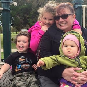 Meet your Posher, Deedee